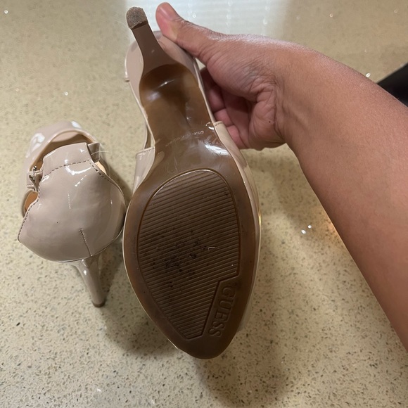 Guess shore - Picture 4 of 5